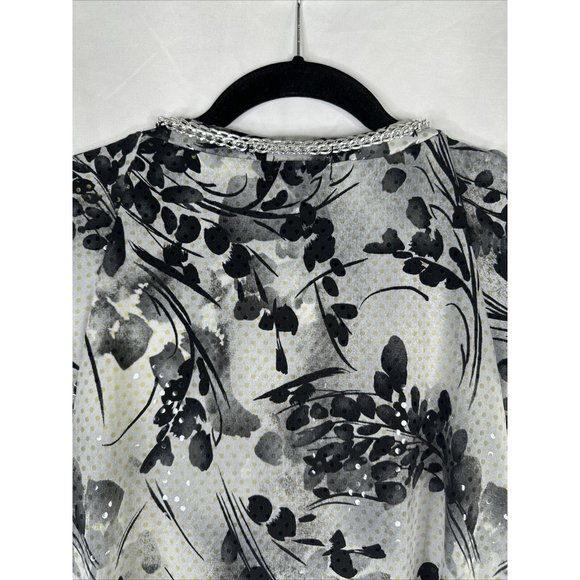 Cocomo Sleeveless Top Blouse Women Size L Gray Black Floral Chain Necklace - Picture 10 of 13